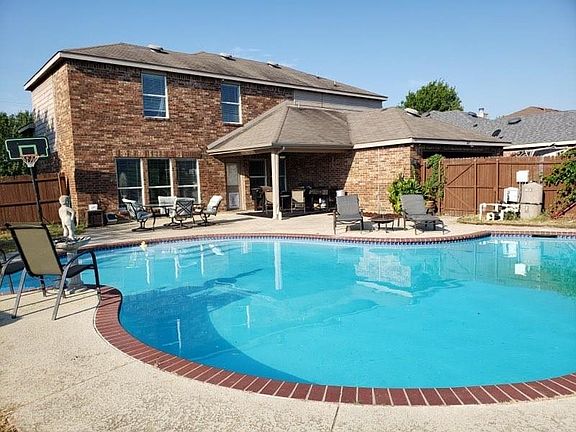 2nd image of 2653 Saint Andrews Dr