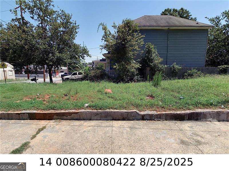 1st image of 558 Rockwell St SW