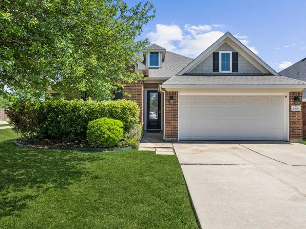 2801 Gardendale Dr, Fort Worth, TX 76120