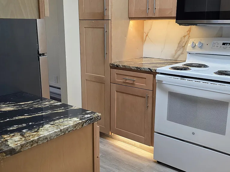 17820 Smokey Point Blvd #3 — Photo 8