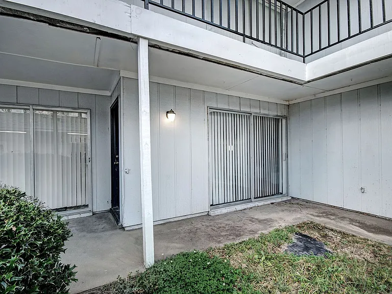 225 W McDowell Rd — Photo 13