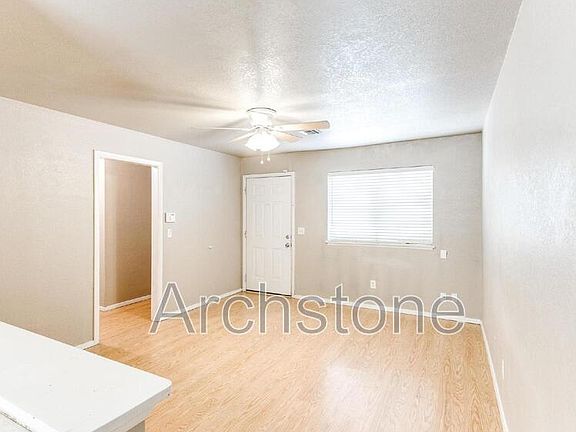 3rd image of 501 S Santa Fe Dr