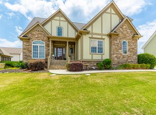 615 Lakeshore Cv, Fort Oglethorpe, GA 30742