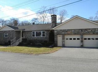 3 Drury Ln, Highland Falls, NY 10928