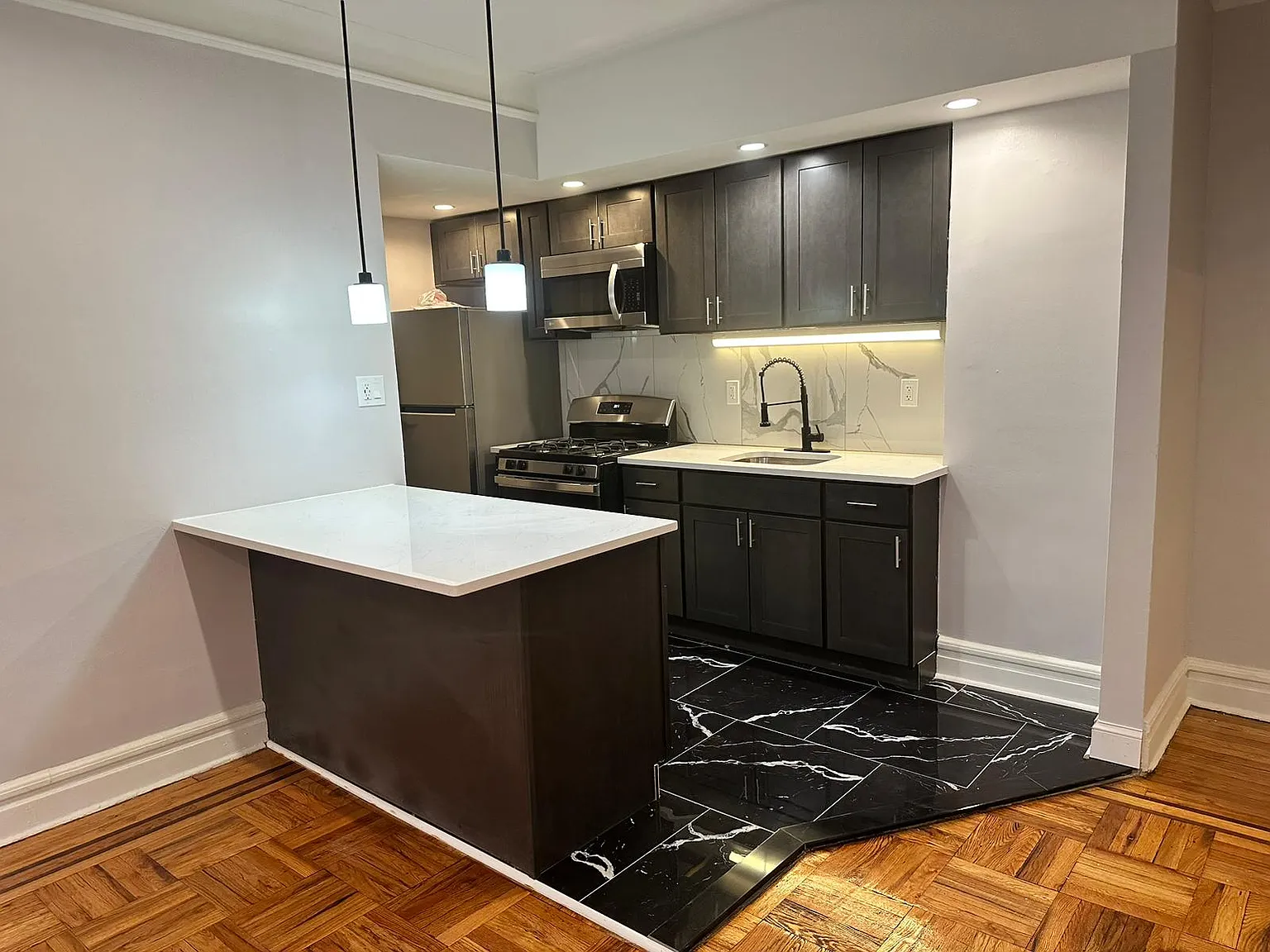 204 Berkely — Photo 3