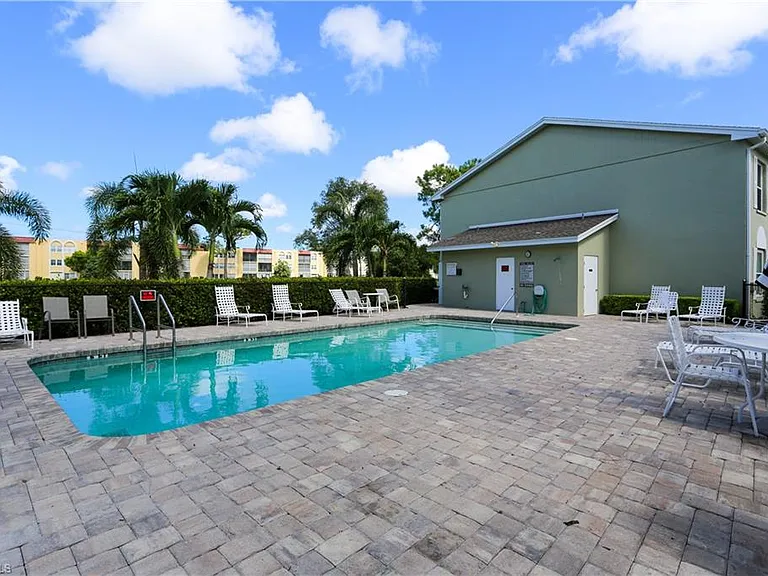 287 Quail Forest Blvd #117 — Photo 25