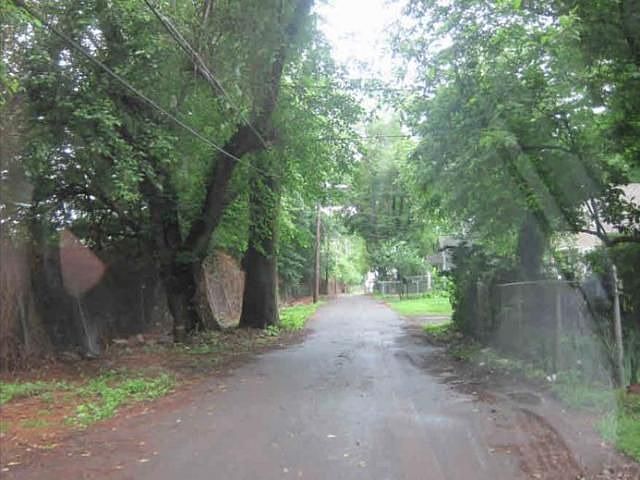 2nd image of 1029 5th Ave