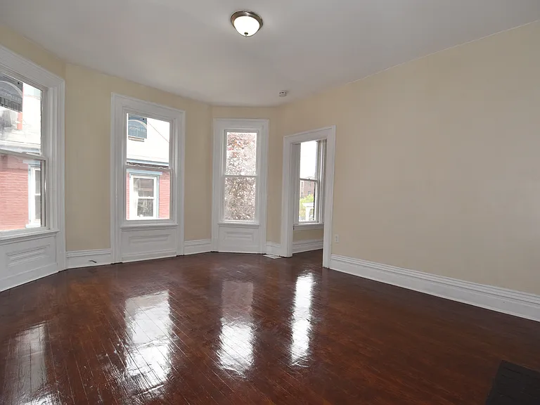 1005-1 Sheffield St — Photo 20