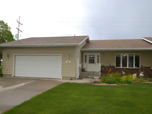 1508 Northview Ln, Aberdeen, SD 57401