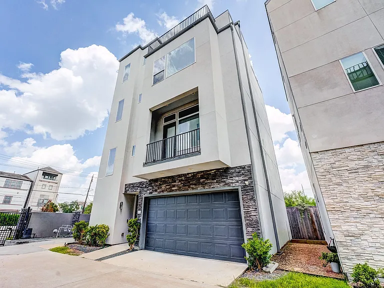 8409 Hempstead Rd #A — Photo 2