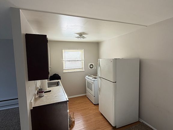 3rd image of 8389 Cottonwood Dr #4