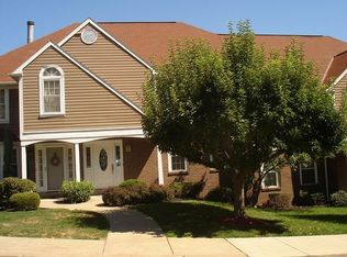558 Lakewood Dr, Monroeville, PA 15146