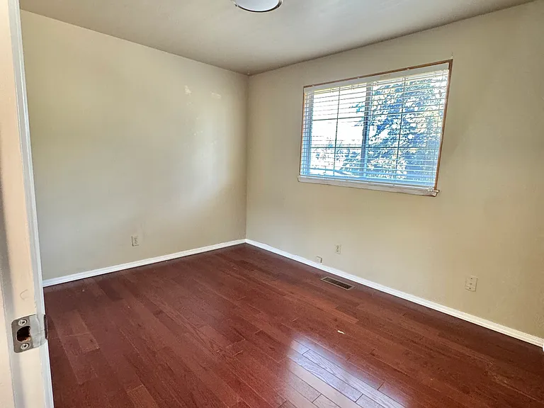 13122 SE 164th St — Photo 45