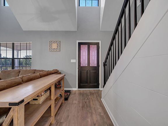 4th image of 289 Mockingbird Ln #A