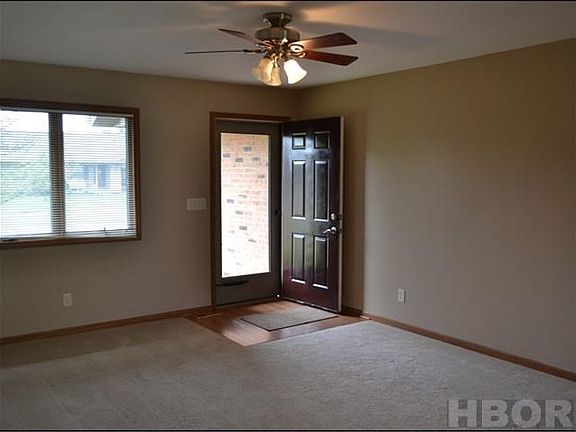 2nd image of 721 Apple Blossom Ln #U