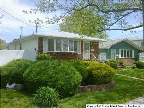 2nd image of 93 Clarke Ave