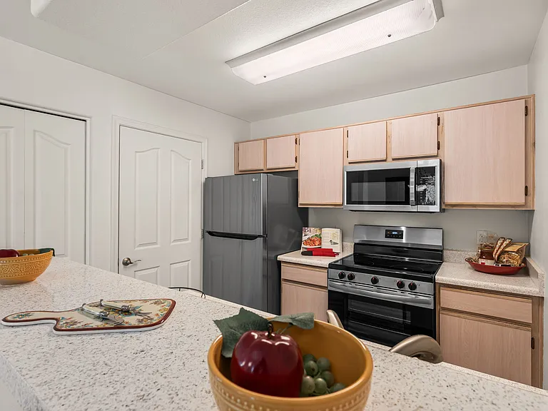 5-web-or-mls-5751 N Kolb Rd 19208-3_05202026