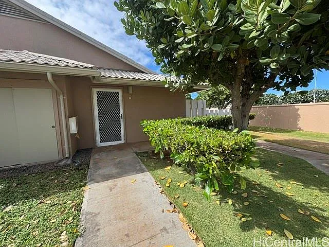 91-1212 Kaneana St — Photo 1