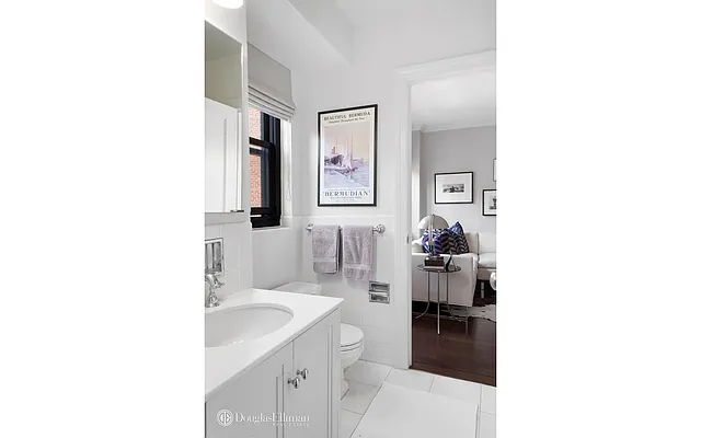 Sold by Douglas Elliman | media 16