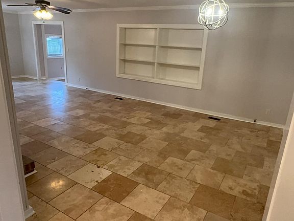 3rd image of 621 W Thomas Ave