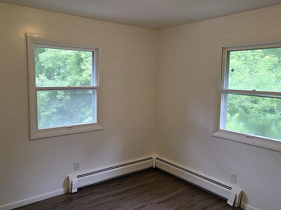 5th image of 41 Hutchinson St APT 3