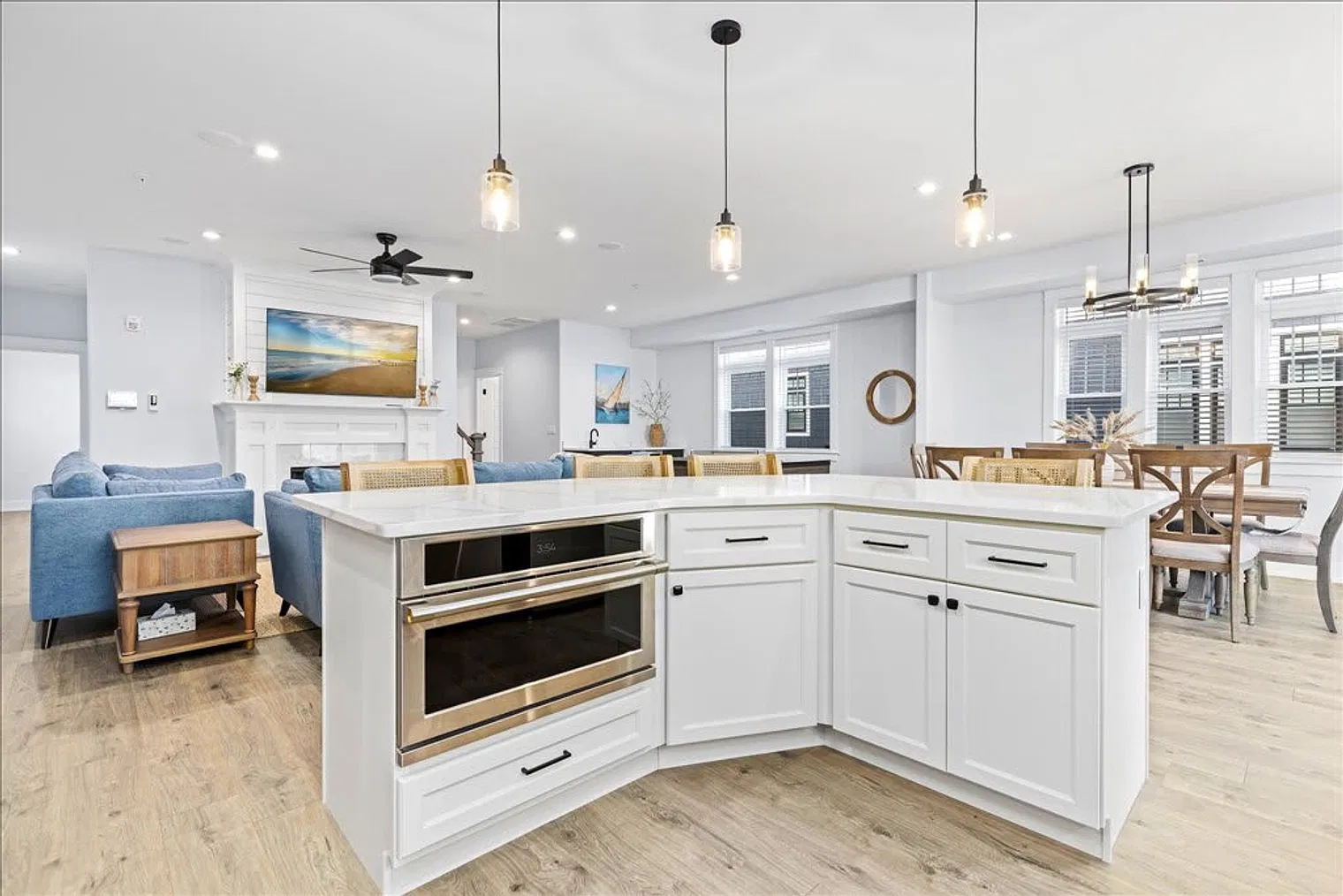 5 bed, 4.0 bath, $12,775 — Photo 4