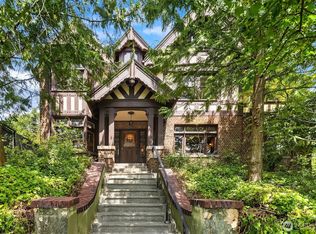 1918 N 41st St, Seattle, WA 98103