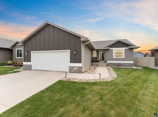 610 Everest Ave N, Tea, SD 57064