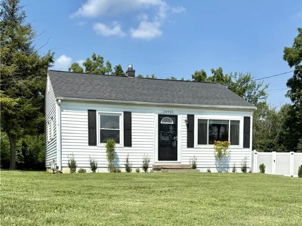 10921 Chester Rd, Cincinnati, OH 45246