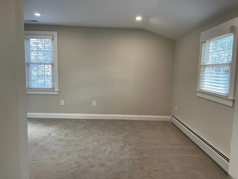 31 Ledge Ave #2 — Photo 19