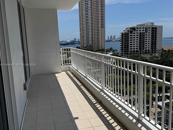 2nd image of 801 Brickell Key Blvd APT 1209