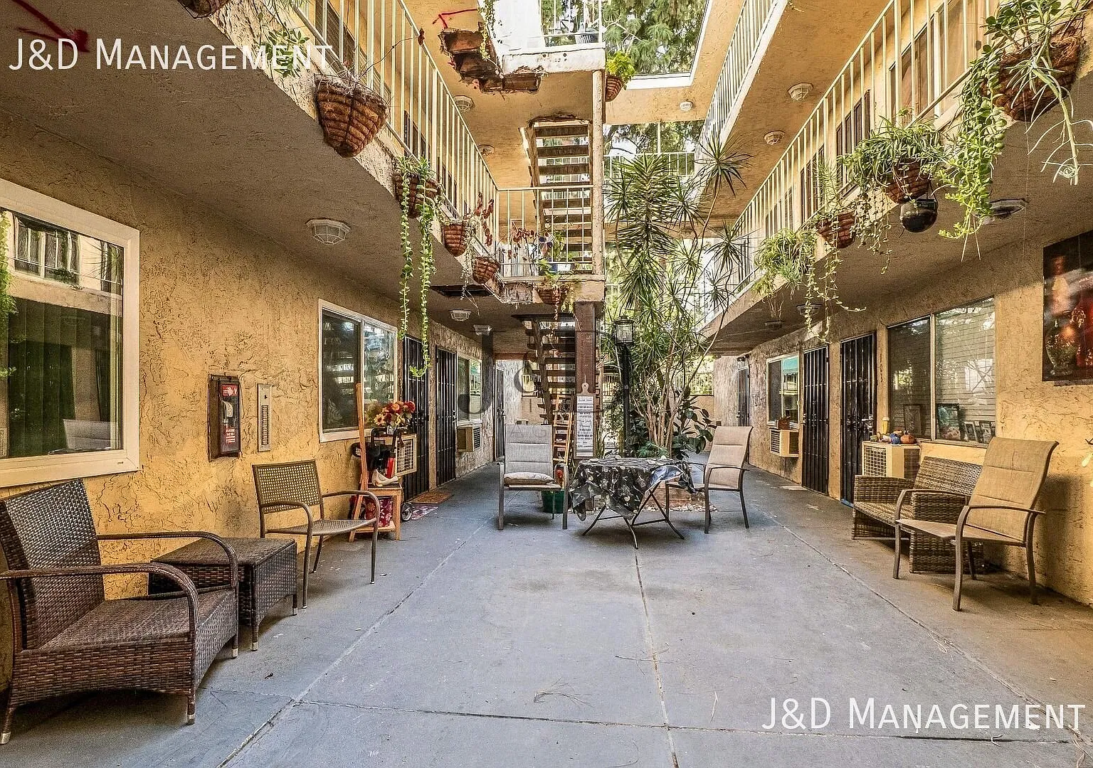 Charming 1-Bedroom Apartment with Private Patio in a Gated 55+ Community! — Photo 2