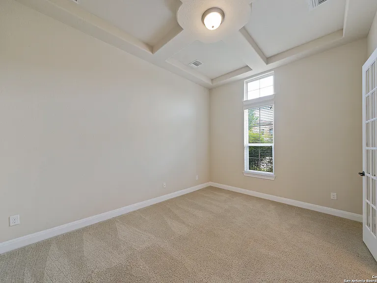 42 Avalon Park — Photo 28