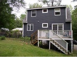 77 Old Post Rd, York, ME 03909