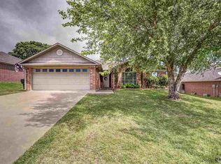 11220 Triple Crown Dr, Flint, TX 75762