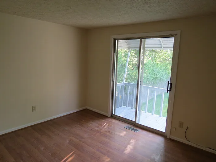 1768 Hollow Run Dr — Photo 9