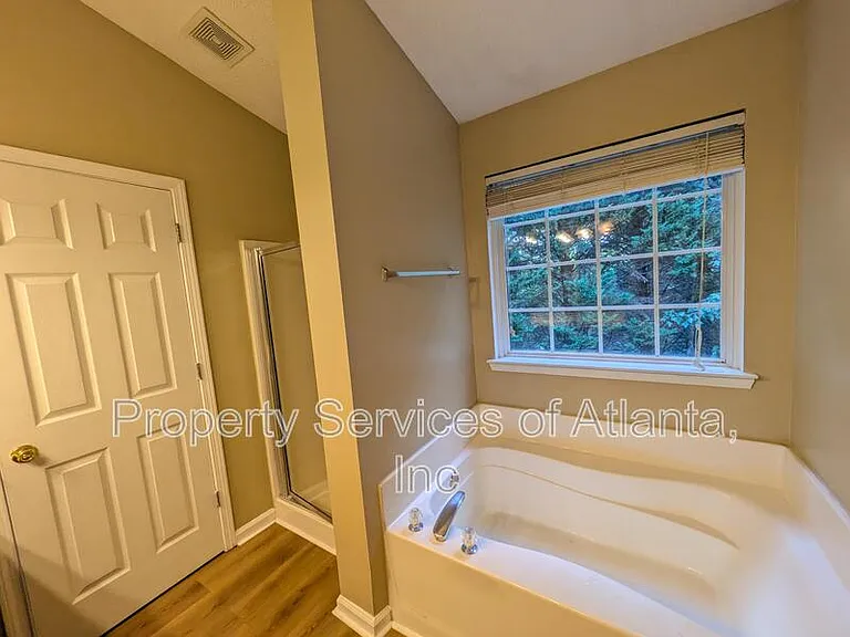 518 Arbor Ridge Dr — Photo 16