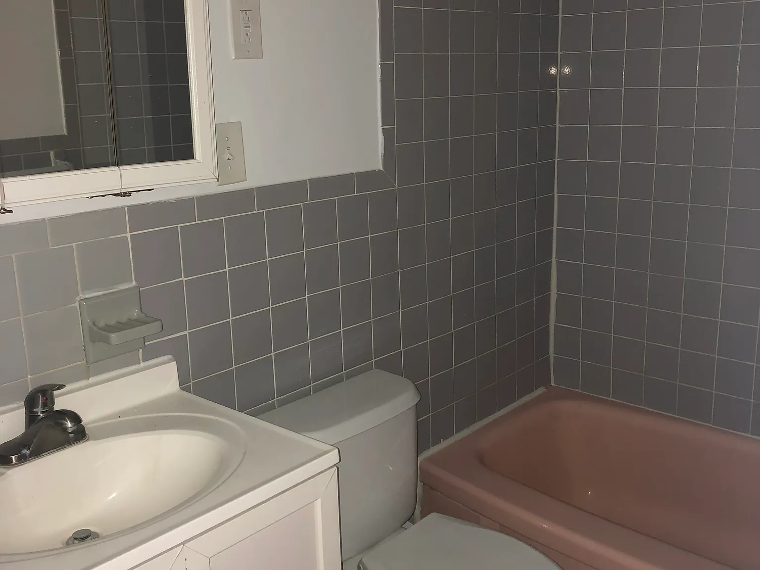 1 bed, $1,100 — Photo 3