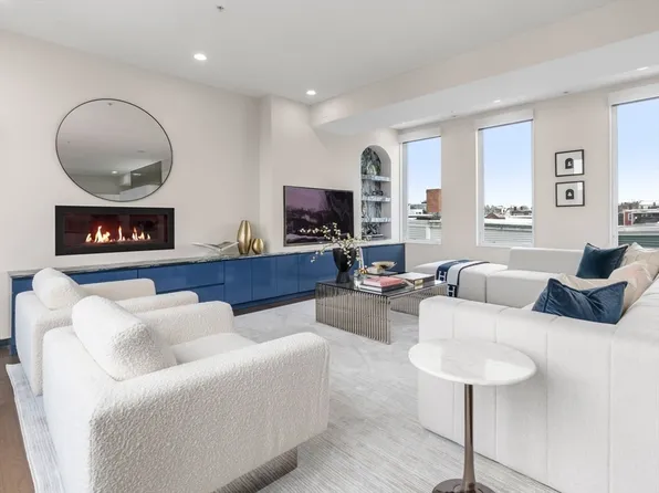 14 I St Unit 9, South Boston, MA 02127