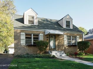 209 N Maple St, Mount Prospect, IL 60056