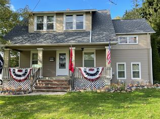 395 Columbus St, Bedford, OH 44146