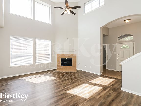 3rd image of 10047 Arcadian Springs Ln