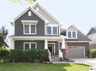 6910 NW 4th St, Lincoln, NE 68521