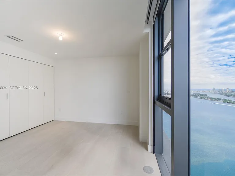 700 NE 24th St #5107 — Photo 46