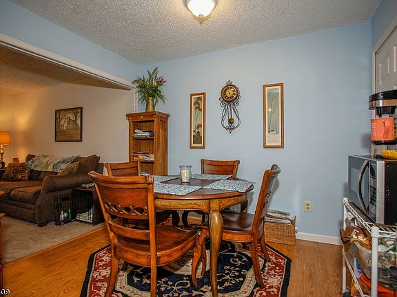 5th image of 74 Heritage Ln #316