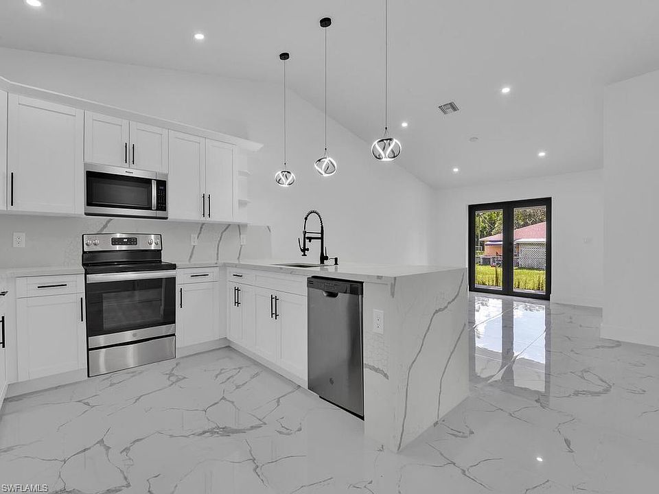 1st image of 104/106 Hightower AVE S