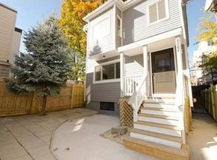 426R Saratoga St #1, Boston, MA 02128