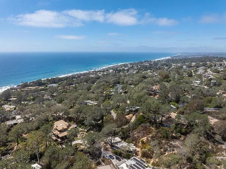 461 Hidden Pines Ln — Photo 40