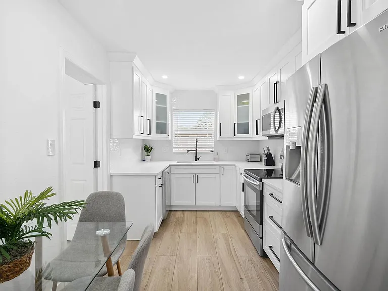 3211 W Tyson Ave — Photo 11