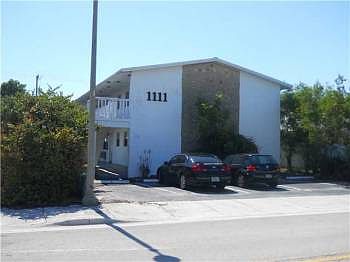 2nd image of 1111 N Federal Hwy APT 2